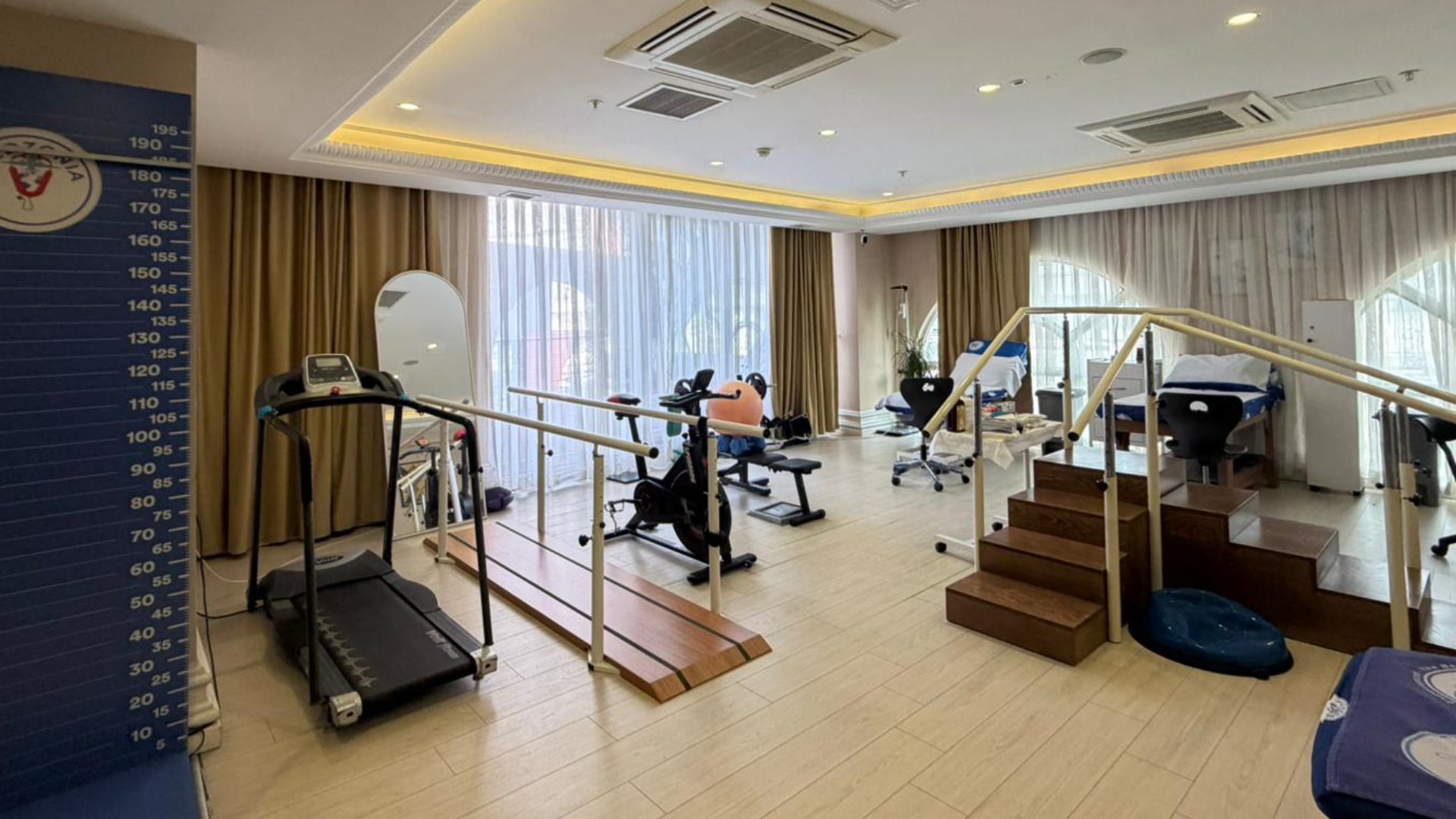 physical-therapy-room-5